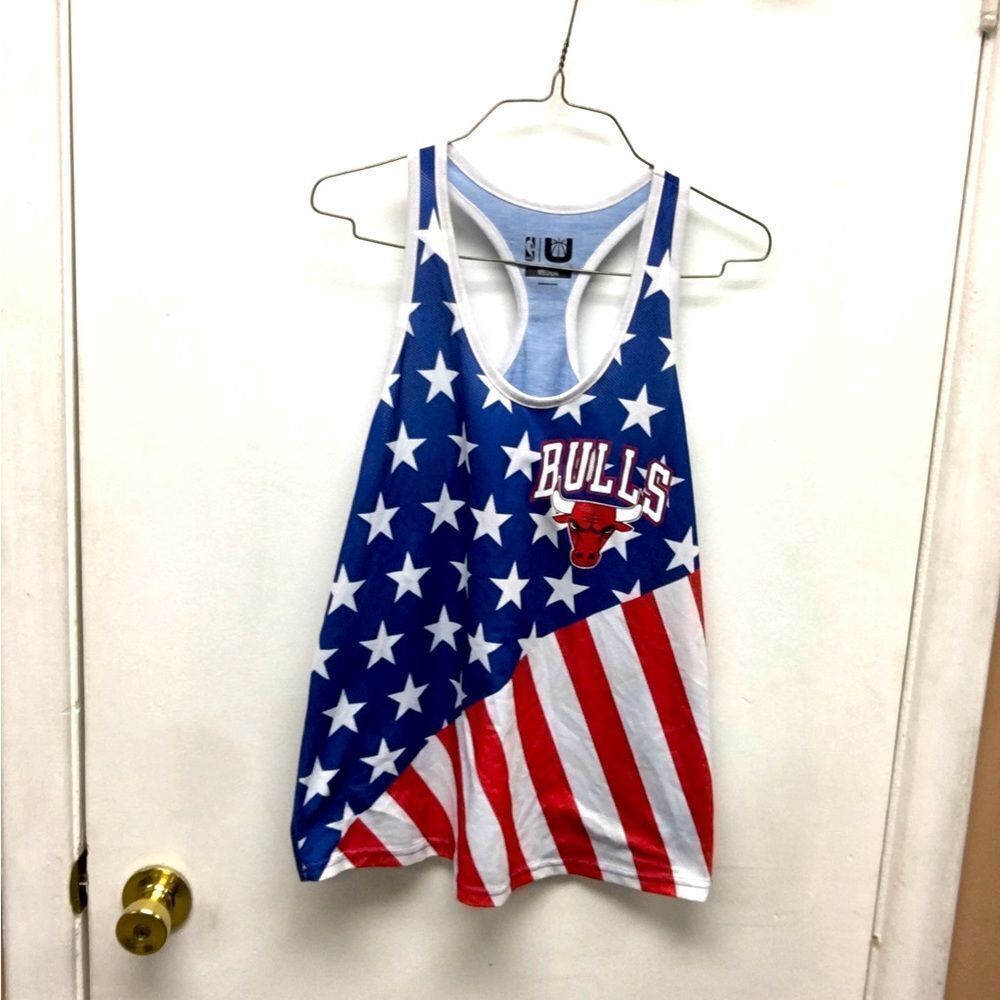 Chicago Bulls American Flag Women’s Tank Top size Medium